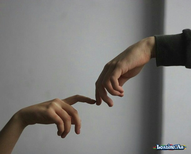 Boş ümidlərdən nifrət edirəm o mənim zamanımı almış olur. ​