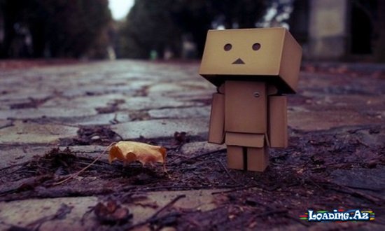 Sənin yerində olmaq istəyən, bu qədər insan varkən, sənin çıxıb getməyin də bir ayrı incidir qəlbimi .. - Sun.Az