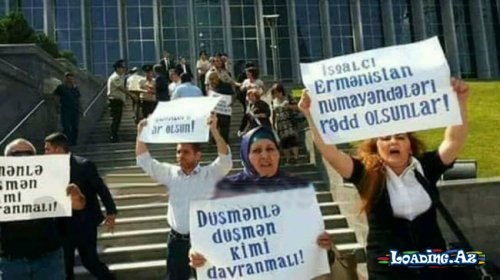 Milli Məclisin önündə AKSİYA: Düşmənlə düşmən kimi davranmalı - - Sun.Az
