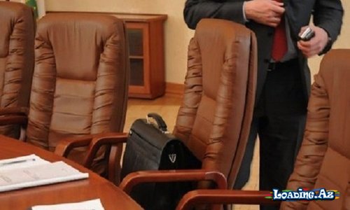 Azərbaycanda vəzifəli məmur İŞDƏN ÇIXARILDI - Sun.Az
