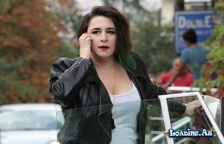Esra 16 yaş kiçik sevgilisi ilə görüntüləndi – Foto