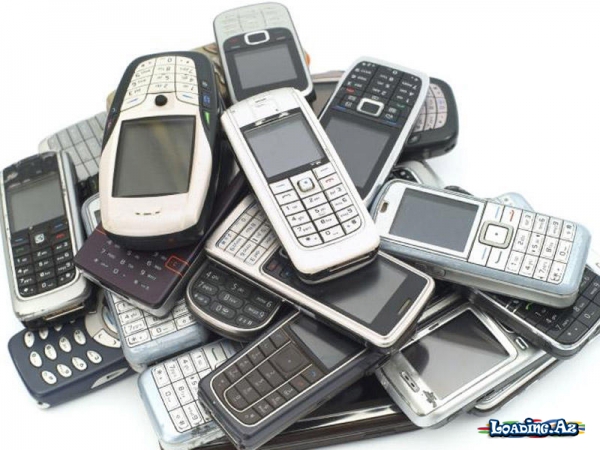 Düyməli telefonların tədarük həcmi 21% azalıb - Sun.Az