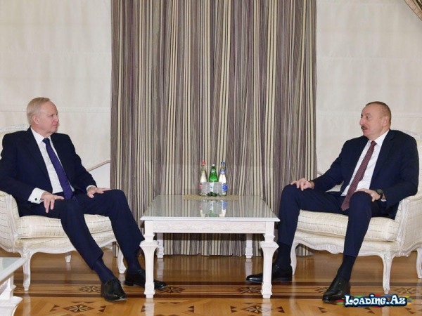 Azərbaycan Prezidenti İlham Əliyev BP qrupunun baş icraçı direktorunu qəbul edib