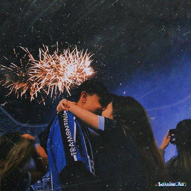 Sanki onu sevməkdən əl çəkmək mümkünmüş kimi 💙