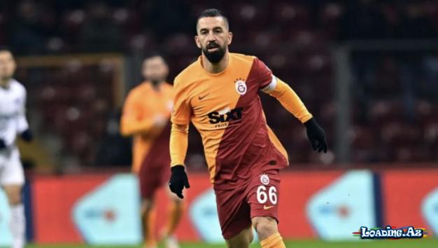 Arda Turan karyerasını başa vurub - Sun.Az