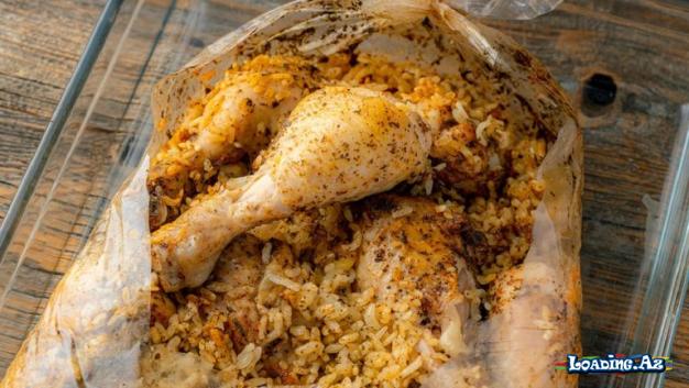 Zəhmətsiz Nahar Yeməyi: Soba Paketində Toyuqlu Plov