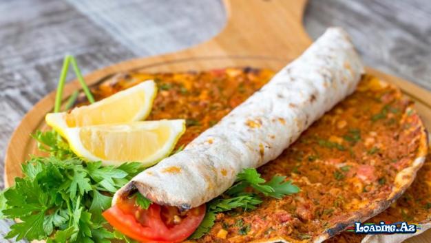 Ev Şəraitində Tavada Lahmacun