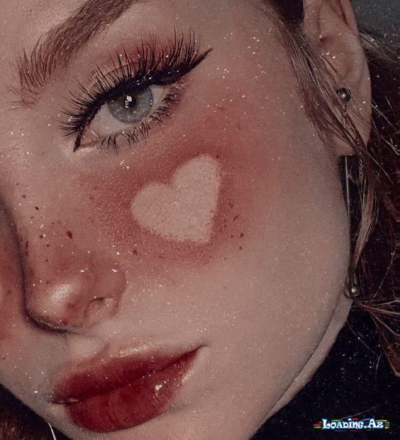 ✓ Qızlar üçün profil şəkilləri