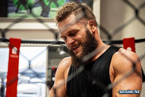 Rafael Fiziyev UFC-nin ən yaxşıları SİYAHISINDA