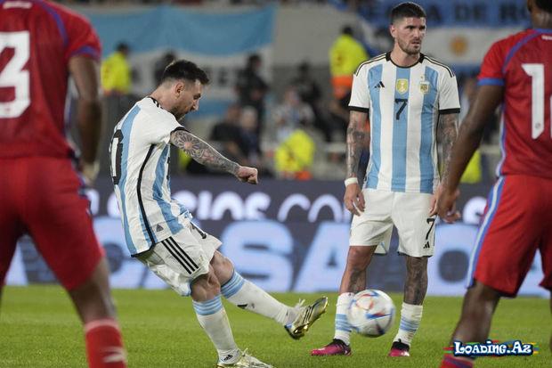 Messi karyerasında 800-cü qolunu vurub(Video)