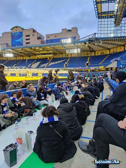 “Çelsi”nin stadionunda iftar süfrəsi açılıb