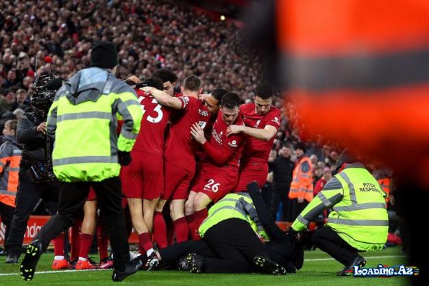 "Liverpul" azarkeşi 7:0-ı qeyd etmək üçün meydana düşdü - Sun.Az