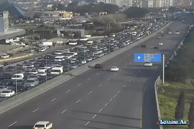 Bakıda sıxlıq olan yollar açıqlanıb