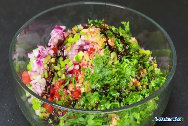 Hər yeməyin yanına yaraşan Gavurdağı salatı - Sun.Az