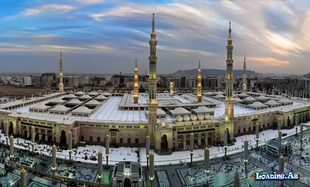 İslam tarixində ilk minbər haqıında nə məlumdur?