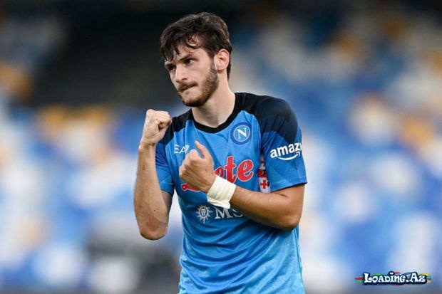 “Napoli” Kvaratsxeliya ilə 150 milyon avroya ayrılmağa hazırdır