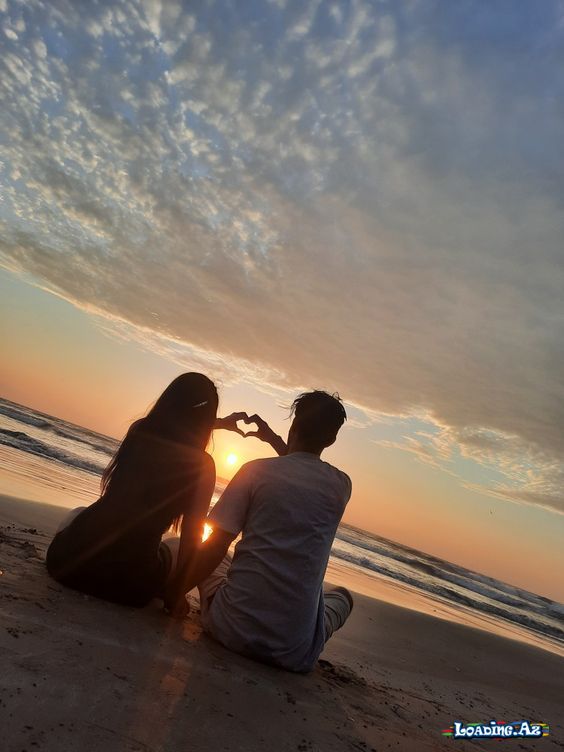 Həqiqətən sevən və dəyər verən insan, yarı yolda buraxmaz.🌸❤