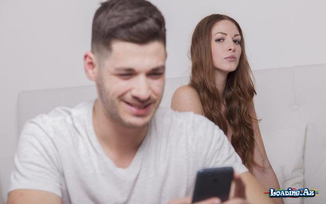 Bu əlamətlər kişilərin xəyanət etdiyini göstərir – 5 NÜANS - LoaDinG.Az