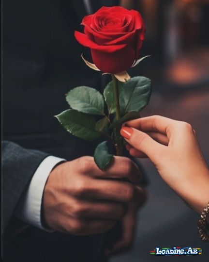 Səninlə keçirdiyim hər an mənim üçün bir ömür dəyərlidir.