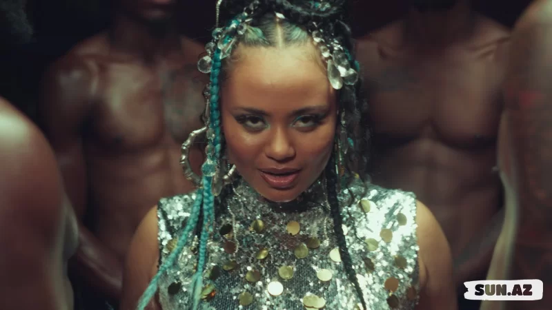Molıy   Shenseea  &      Skillibeng   &     Silent   Addy-Shake    İt   To    The  Max   (   Fly)   2025