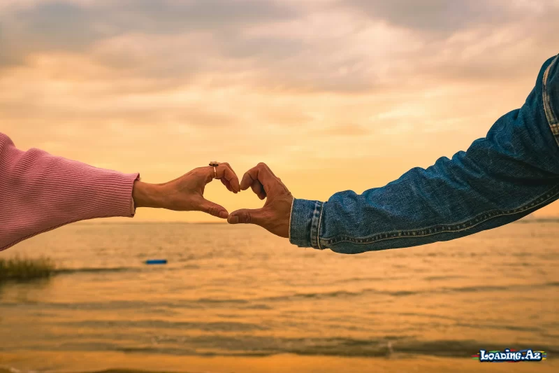 Bəyəndiyiniz insanın sevgili olmağa hazır olduğunu göstərən hallar - Sun.Az