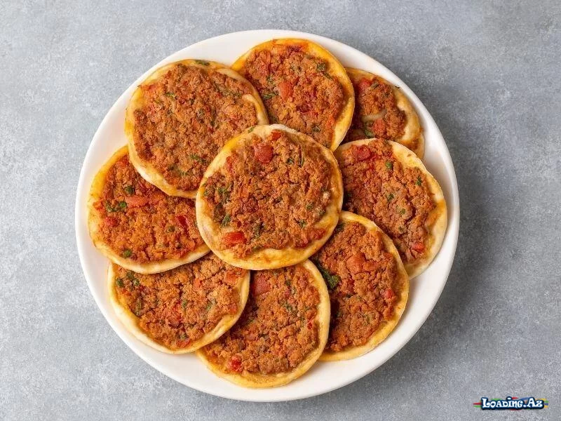 Fındıq lahmacun resepti: Kiçik ölçüdə böyük ləzzət - Sun.Az