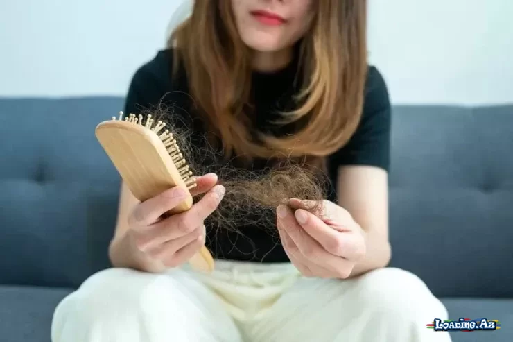 Saç tökülməsi xəstəliyin siqnalı ola bilər - Sun.Az