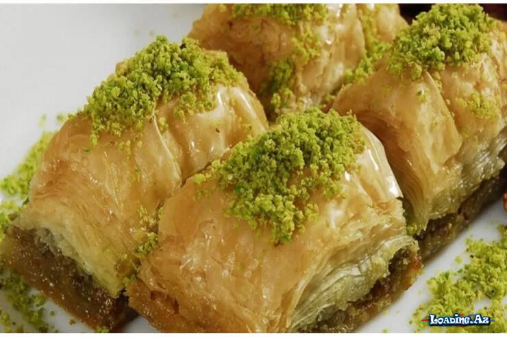 Türk paxlavası alarkən diqqət edin - Keyfiyyətini bu əlamətlər göstərir - Sun.Az