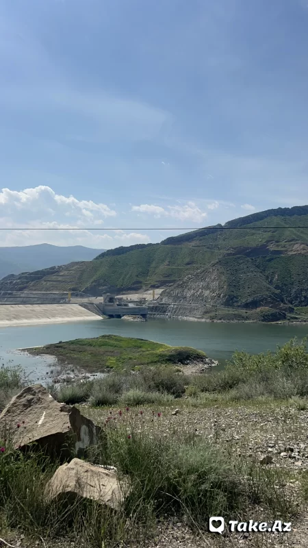Səccad Piriyev-“Mən hər gecə yad eyləmişəm yarı şeirlə” - Sun.Az