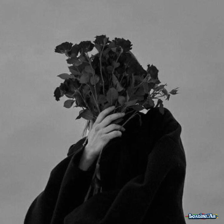 Sən mənim ən gözəl peşmanlığım, ən ağır xatirəmsən. - Sun.Az