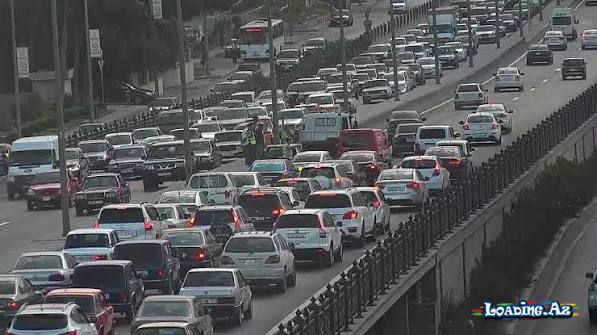 Bakıda 12 istiqamətdə tıxac var - Sun.Az